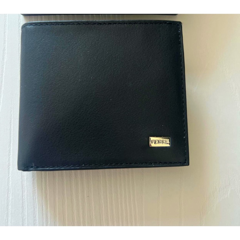 Brand New Men’s Gianfranco Ferre Black Leather Wallet in the Box 100% Authentic